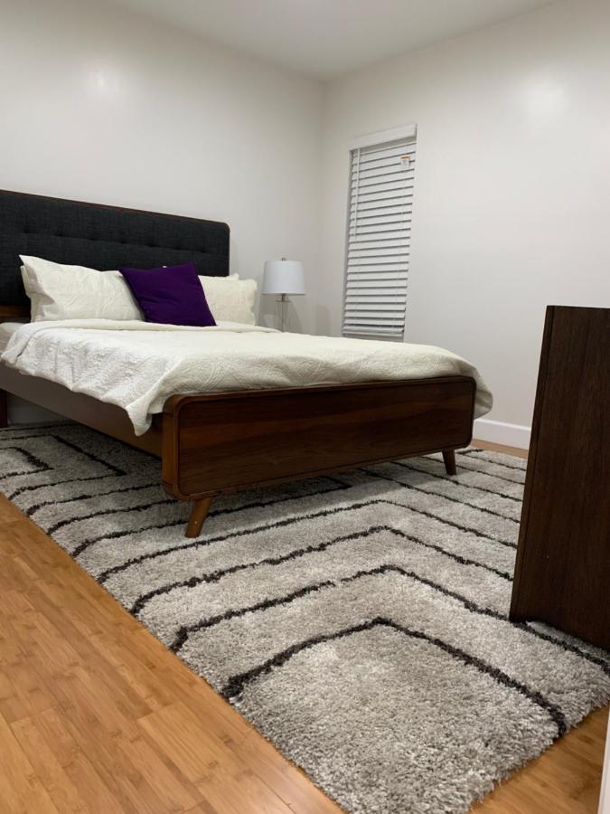 Gated Contemporary 3 Bedroom - 2 Bathroom Home In South La Plus Parking Los Angeles Esterno foto