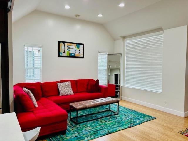 Gated Contemporary 3 Bedroom - 2 Bathroom Home In South La Plus Parking Los Angeles Esterno foto