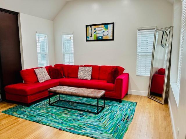 Gated Contemporary 3 Bedroom - 2 Bathroom Home In South La Plus Parking Los Angeles Esterno foto